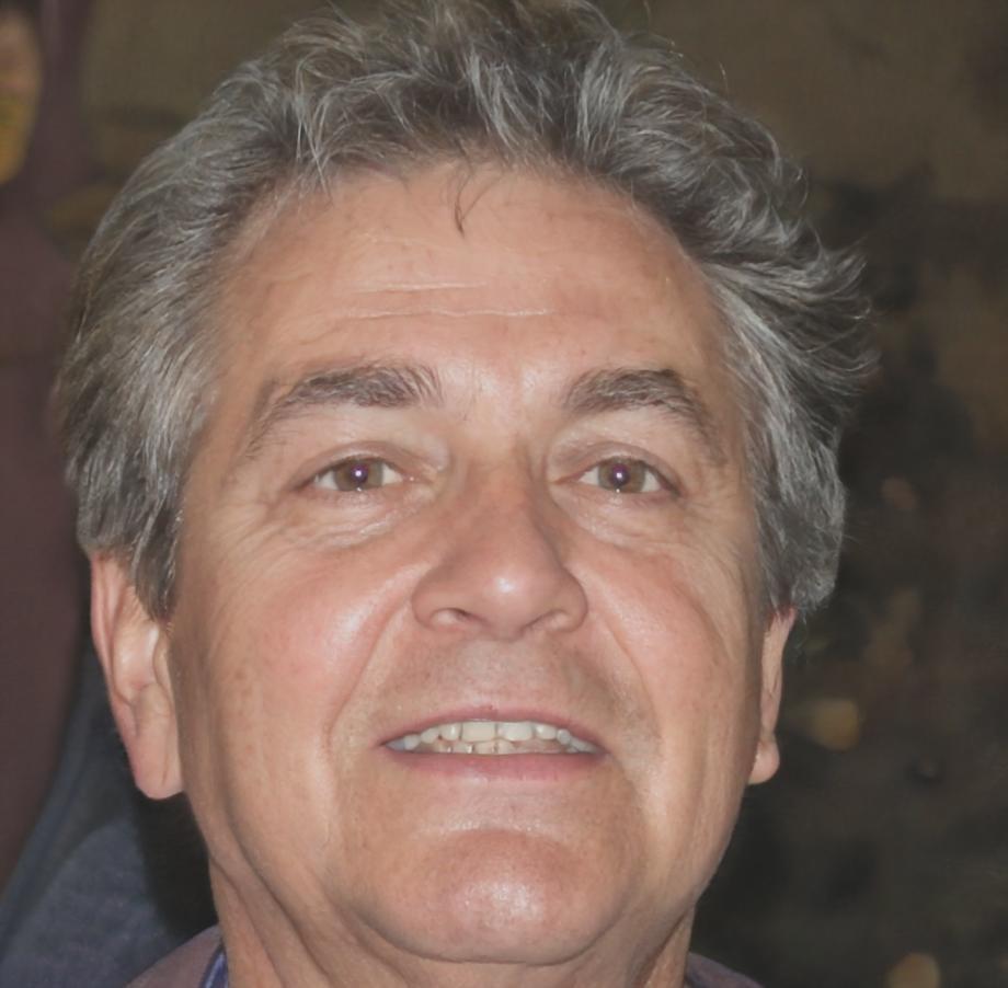 Retrato profesional de Mikel Borrás, estudiante destacado del programa de español para profesionales